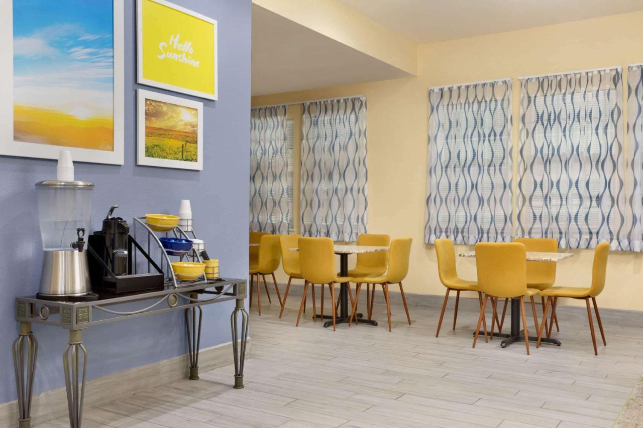Days Inn & Suites By Wyndham Dfw Airport South-Euless Eksteriør bilde