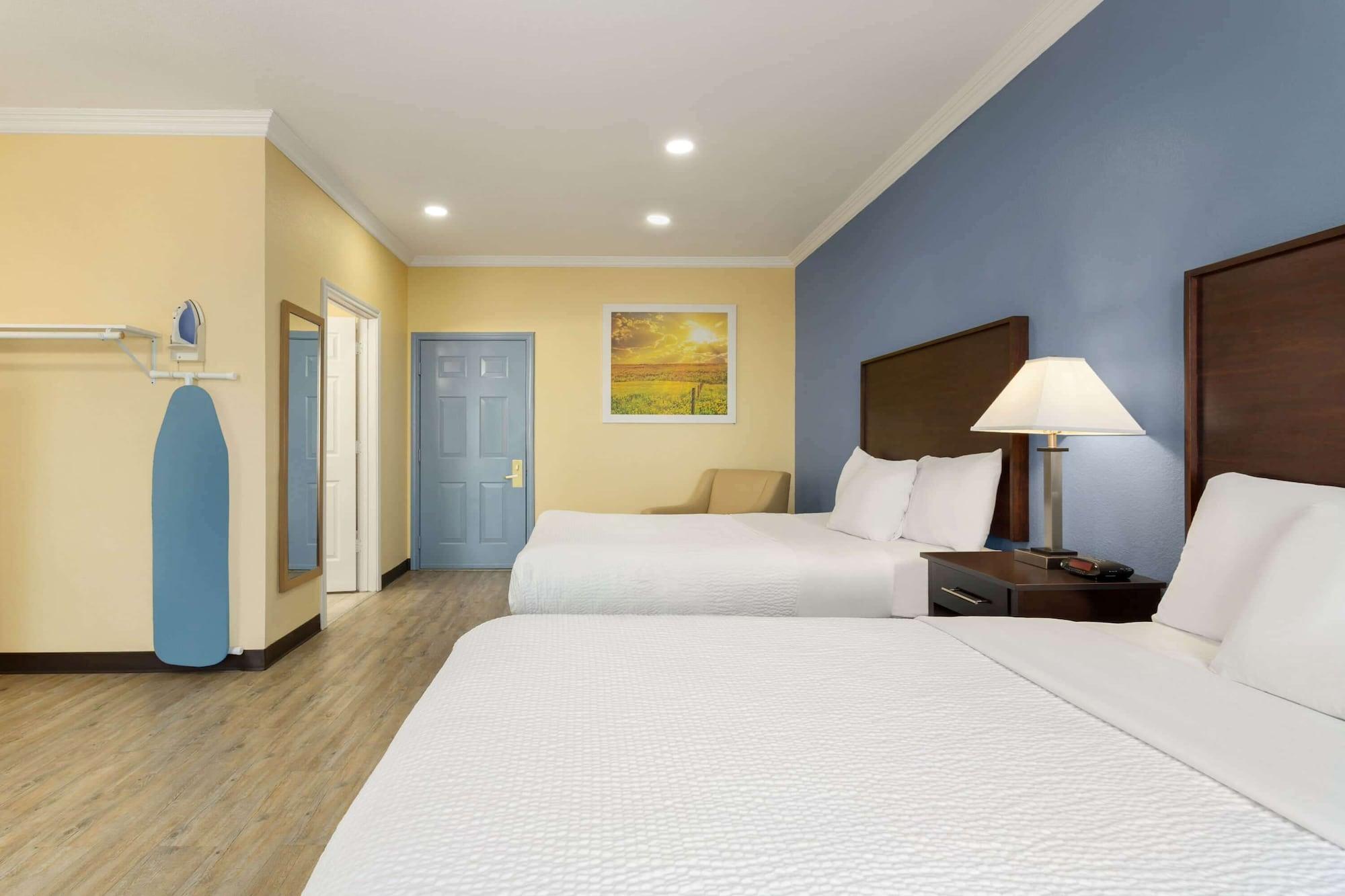 Days Inn & Suites By Wyndham Dfw Airport South-Euless Eksteriør bilde