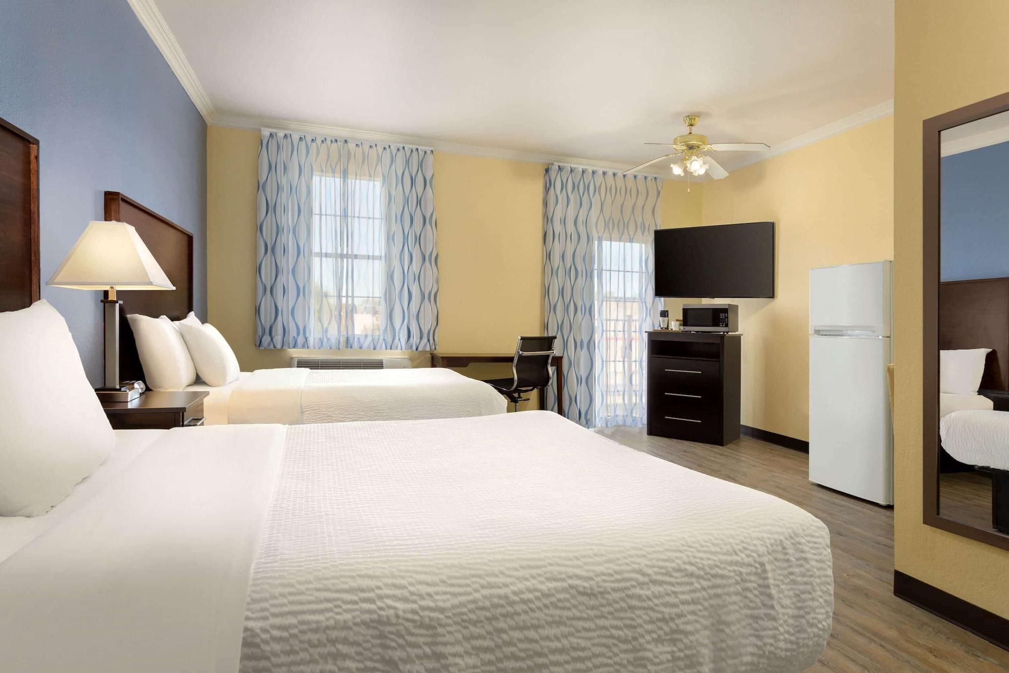 Days Inn & Suites By Wyndham Dfw Airport South-Euless Eksteriør bilde