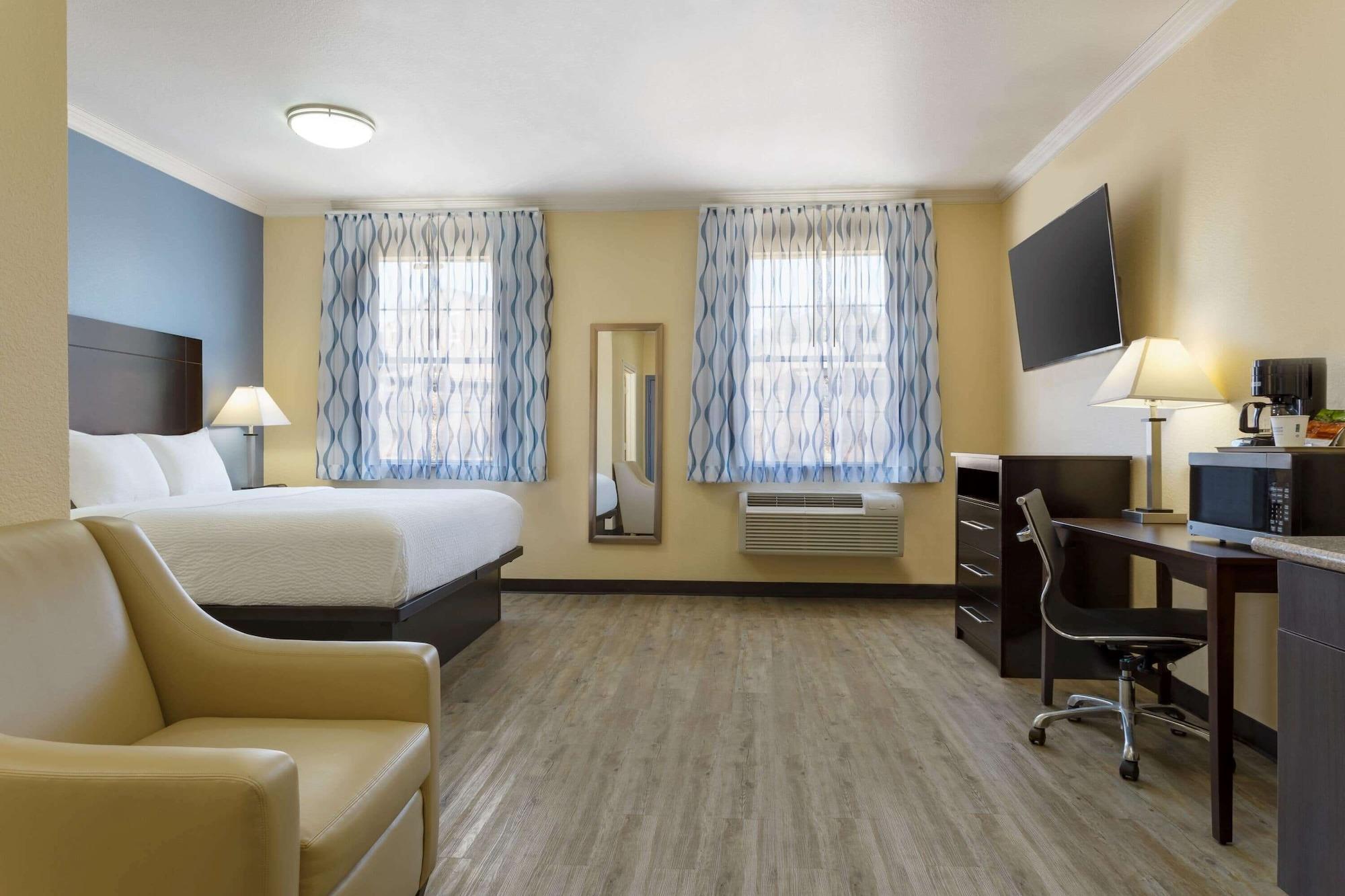 Days Inn & Suites By Wyndham Dfw Airport South-Euless Eksteriør bilde