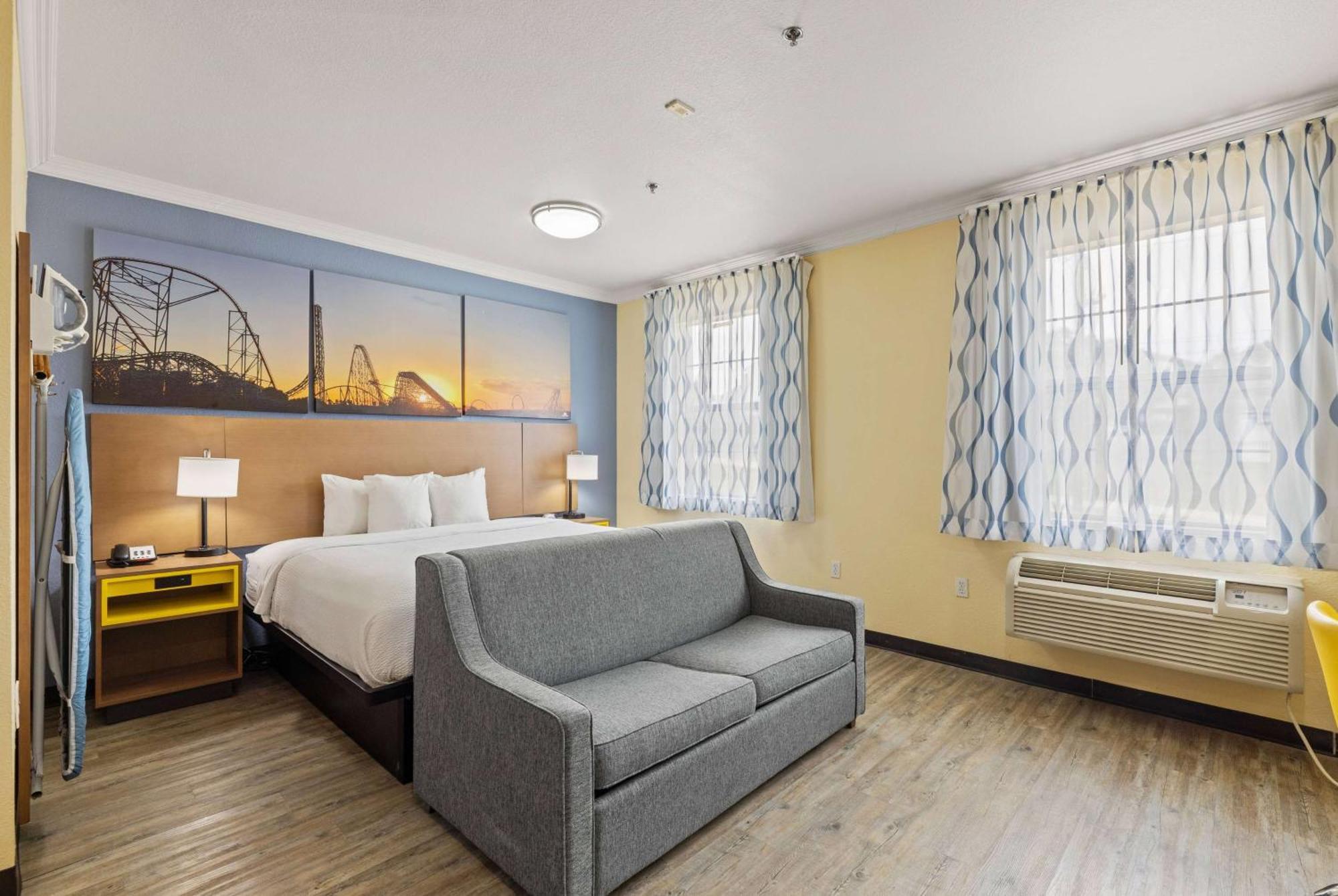 Days Inn & Suites By Wyndham Dfw Airport South-Euless Eksteriør bilde