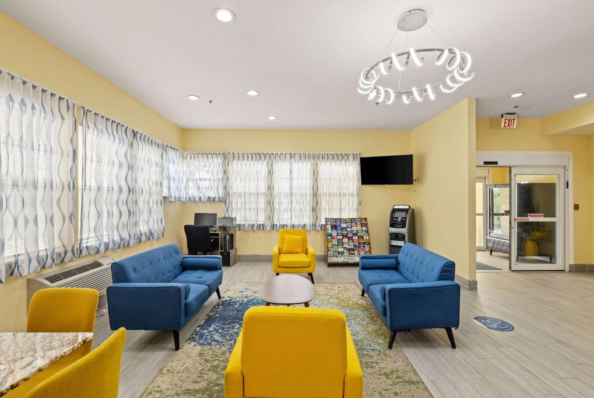 Days Inn & Suites By Wyndham Dfw Airport South-Euless Eksteriør bilde